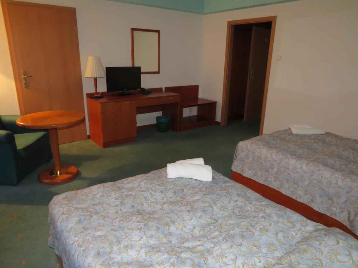 Elekt Czaplinek Otel Dış mekan fotoğraf